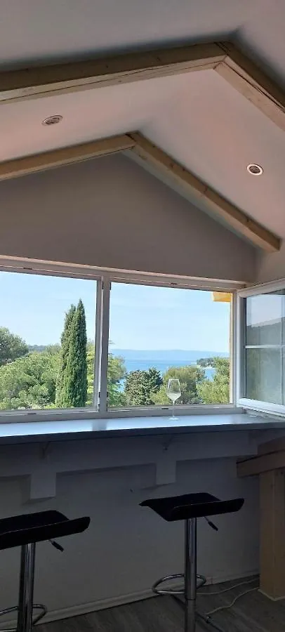 Apartman Nekic 3 크레스 아파트