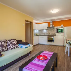 Dunja Cres